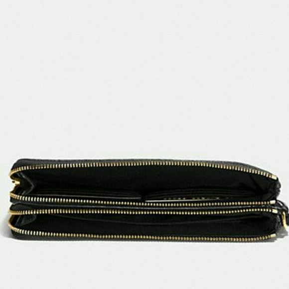 {SOLD}●COACH DOUBLE ZIP WRISTLET - Picture 3 of 7